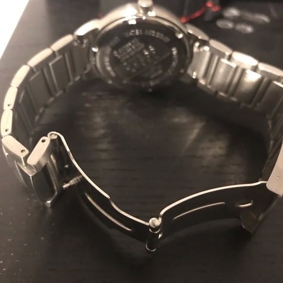 Men’s Guess Steel watch - Picture 3 of 4
